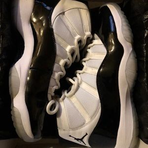 Air Jordan 11 Concord